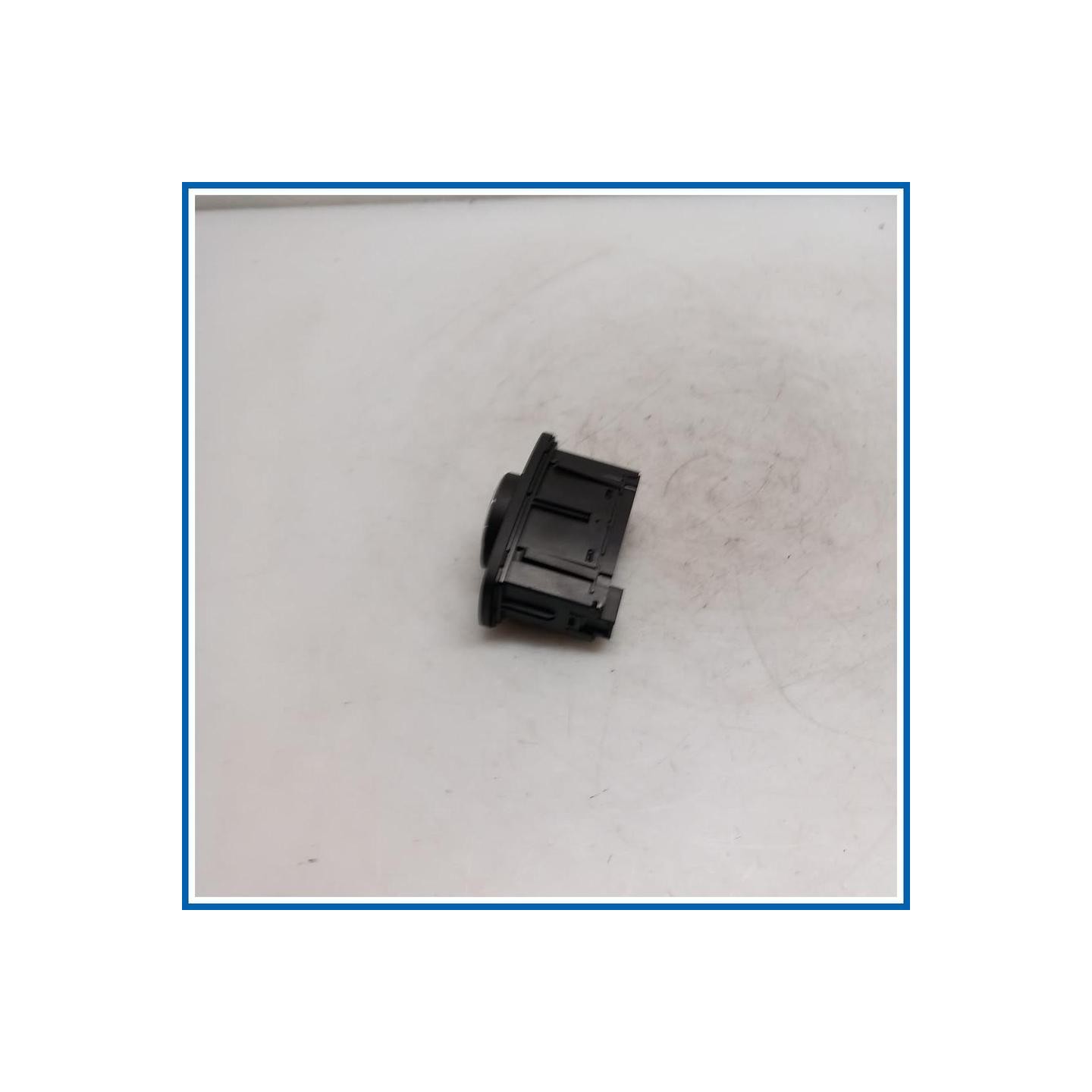 Interruttore illuminazione SWITCHES |  |  FORD Fiesta VII