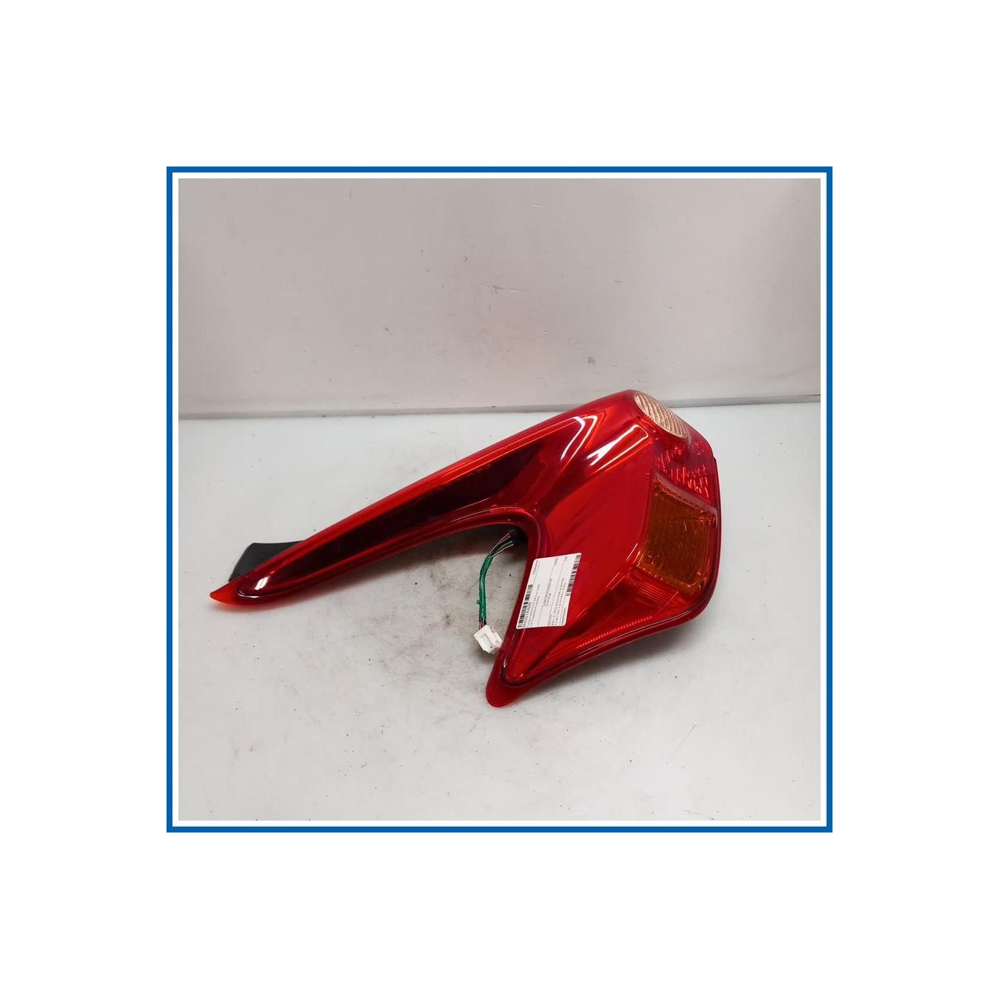 Fanale FARO POST SX | sx. | post. NISSAN Juke I