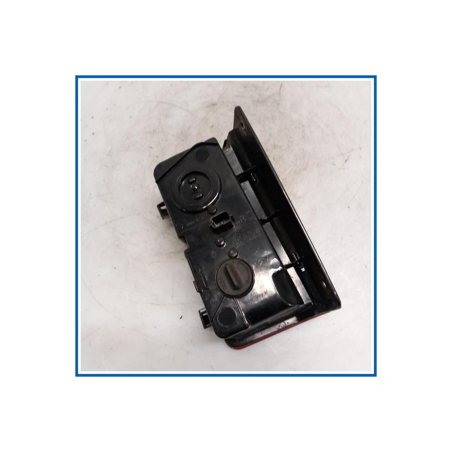 Fanalino FANAL POST DX | dx. | post. RENAULT Trafic IV
