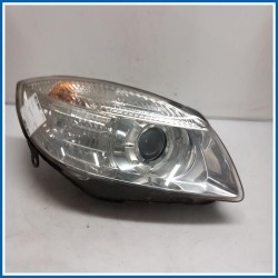Proiettore . | dx. | ant. SKODA Roomster 5J7
