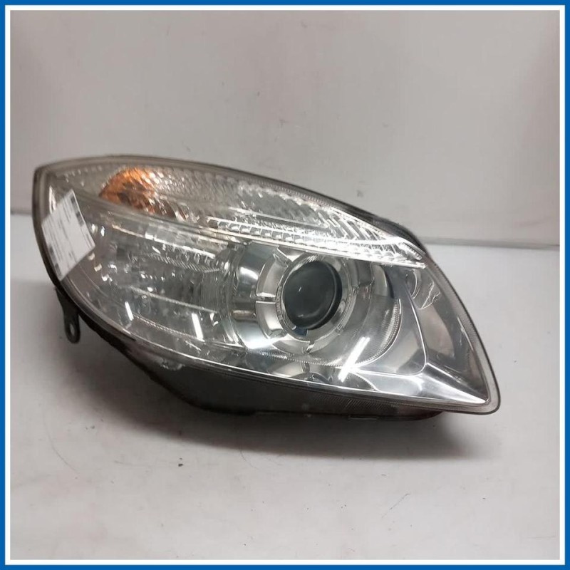 Proiettore . | dx. | ant. SKODA Roomster 5J7