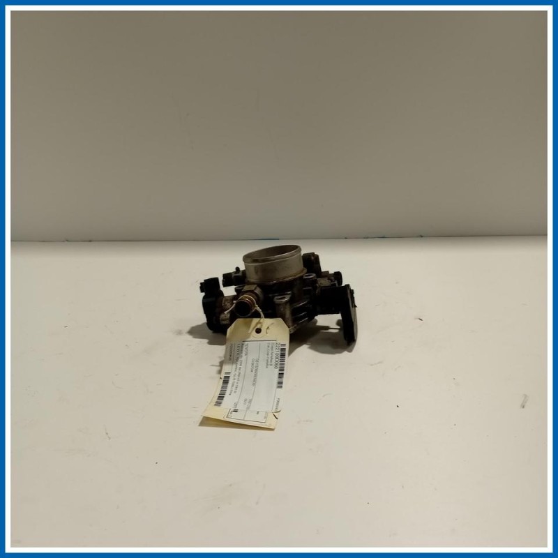 Corpo farfallato |  |  TOYOTA Avensis I