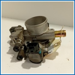 Corpo farfallato |  |  TOYOTA Avensis I