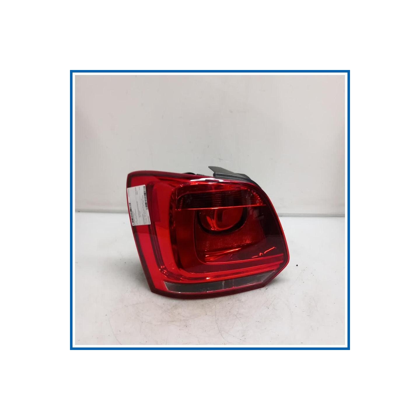 Fanale . | sx. | post. VOLKSWAGEN Polo VI