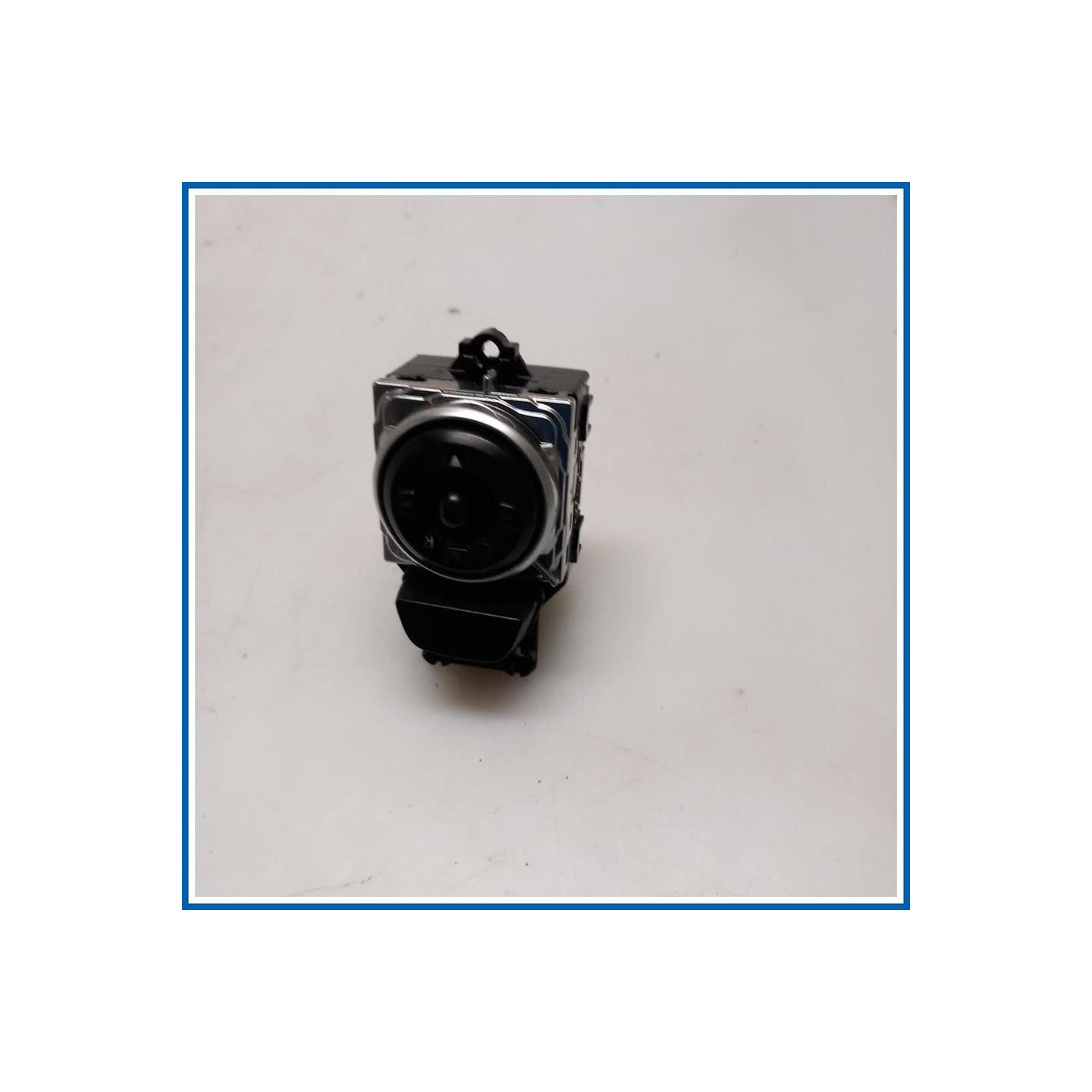 Interruttore regolazione specchio retrovisore est. INTERRUTTORE-CONTROLLO SPECCHI | sx. |  HYUNDAI i30 II CW
