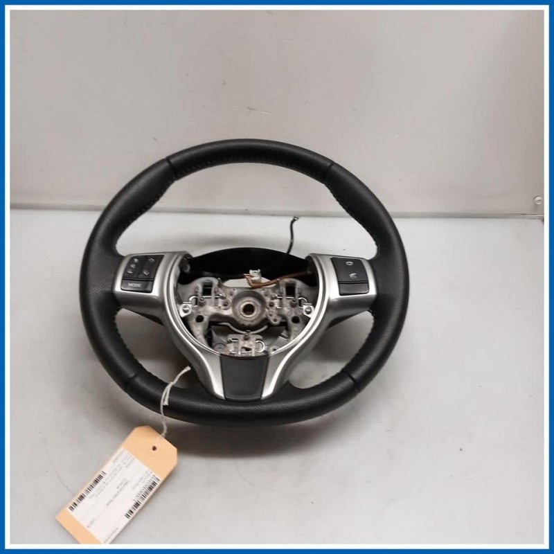 Volante |  |  TOYOTA Yaris IV