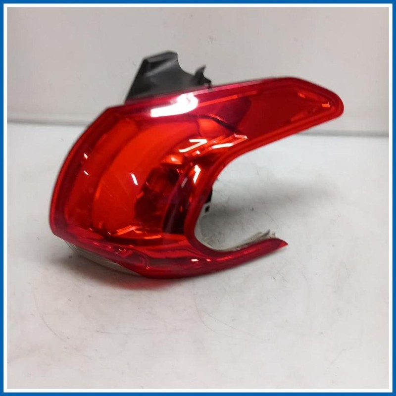 Fanale est. FANALE POSTERIO | dx. | post. PEUGEOT 2008 I