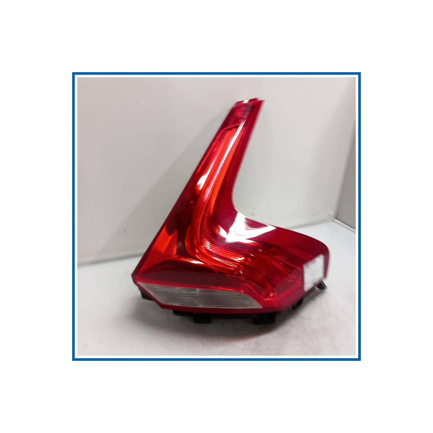 Fanale SCATOLA LAMPADA | dx. | post. VOLVO V40 II