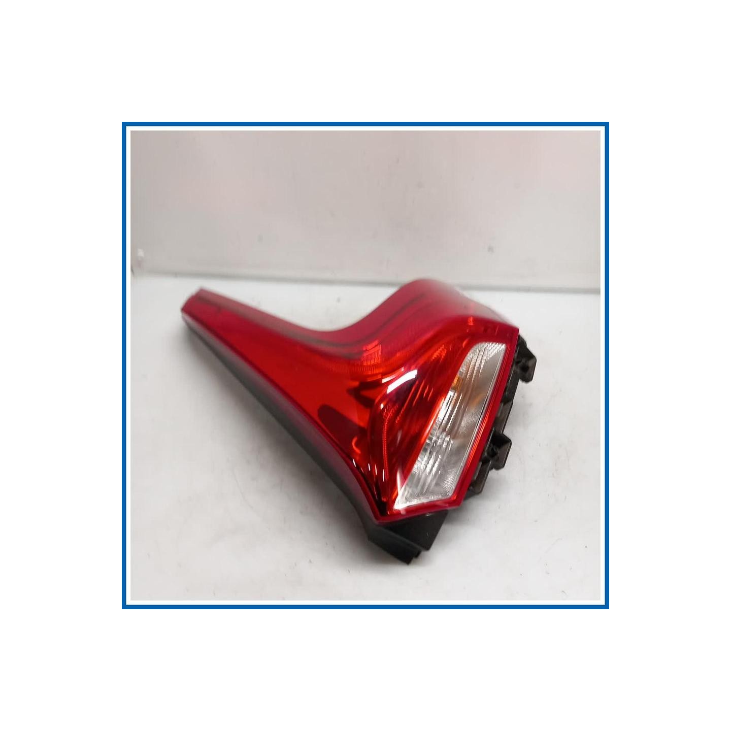 Fanale SCATOLA LAMPADA | dx. | post. VOLVO V40 II