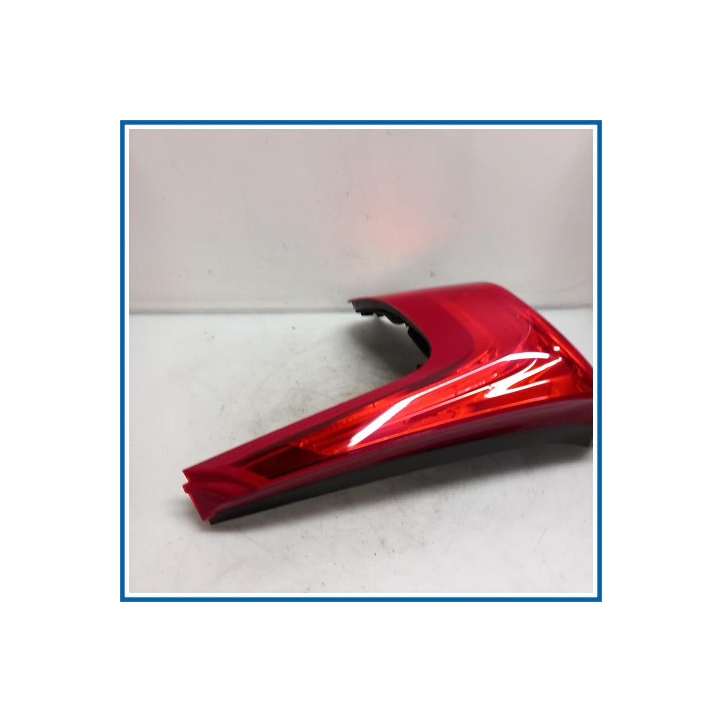 Fanale SCATOLA LAMPADA | dx. | post. VOLVO V40 II