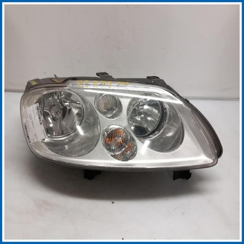 Proiettore . | dx. | ant. VOLKSWAGEN Touran I