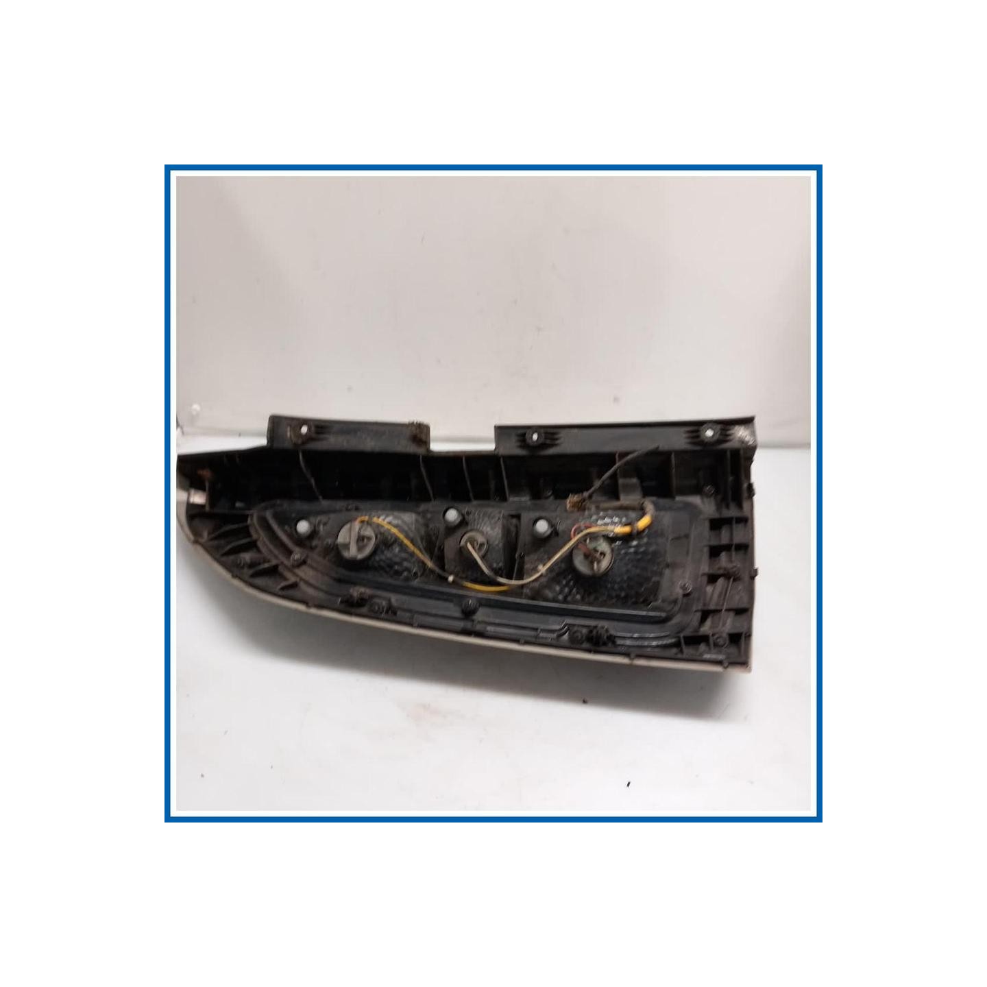 Fanale LAMP ASSY-REAR COMBINATION,RH | dx. | post. KIA Soul I