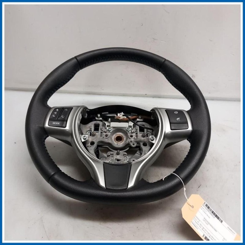 Volante |  |  TOYOTA Yaris IV