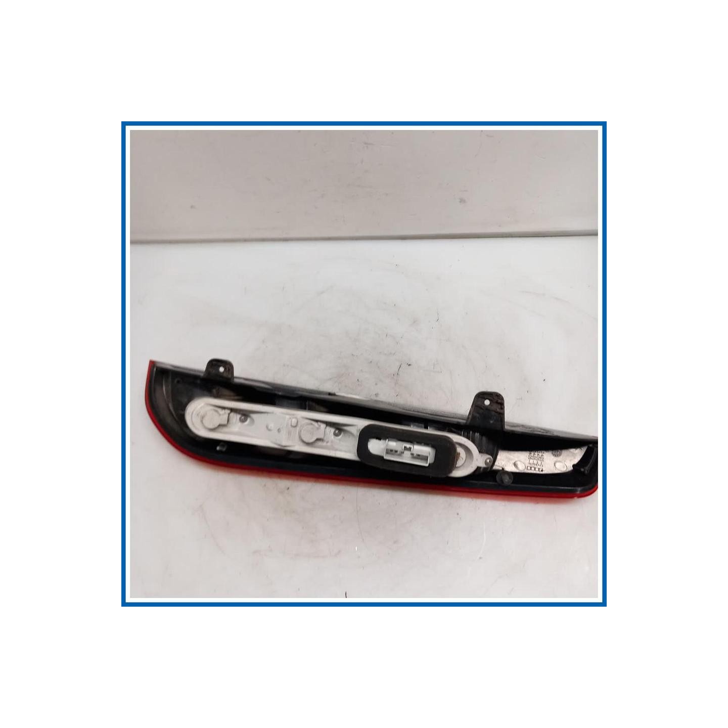 Fanale LAMP ASSY | sx. | post. FORD Focus III SW