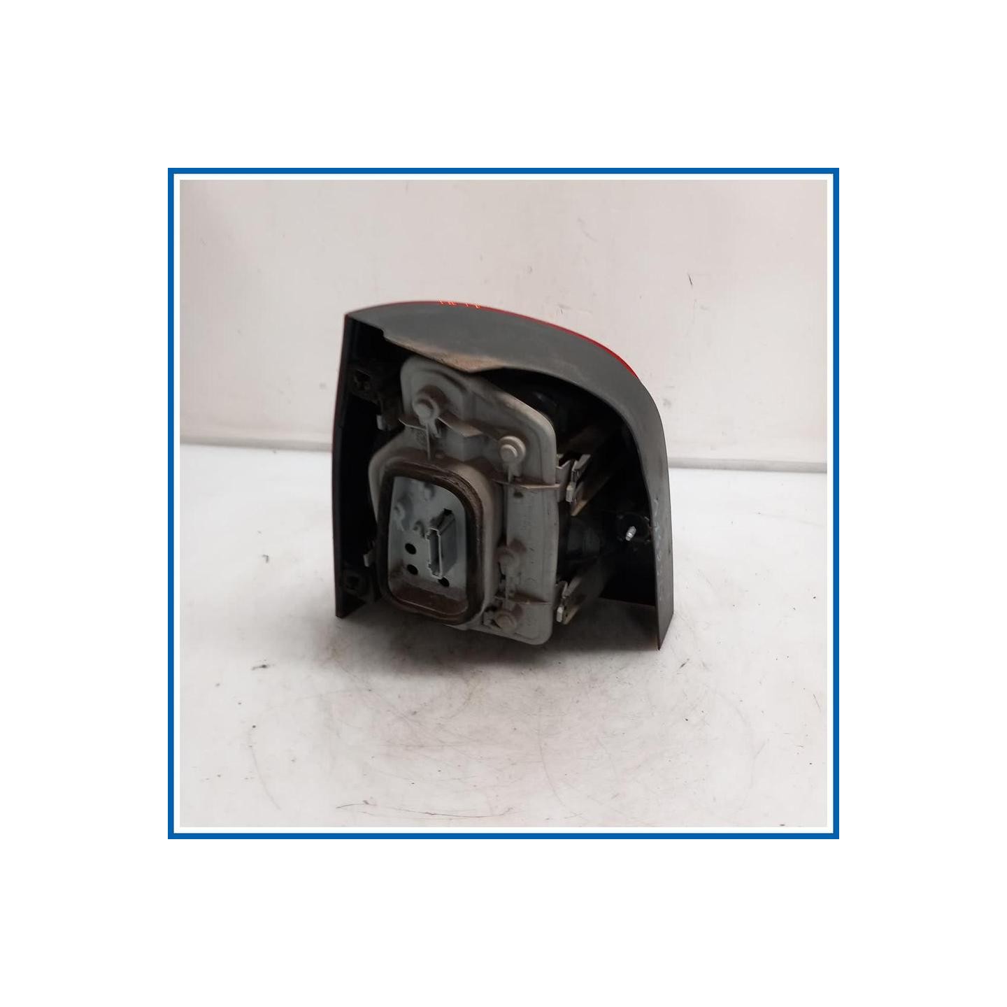 Fanale . | dx. | post. VOLKSWAGEN Polo V