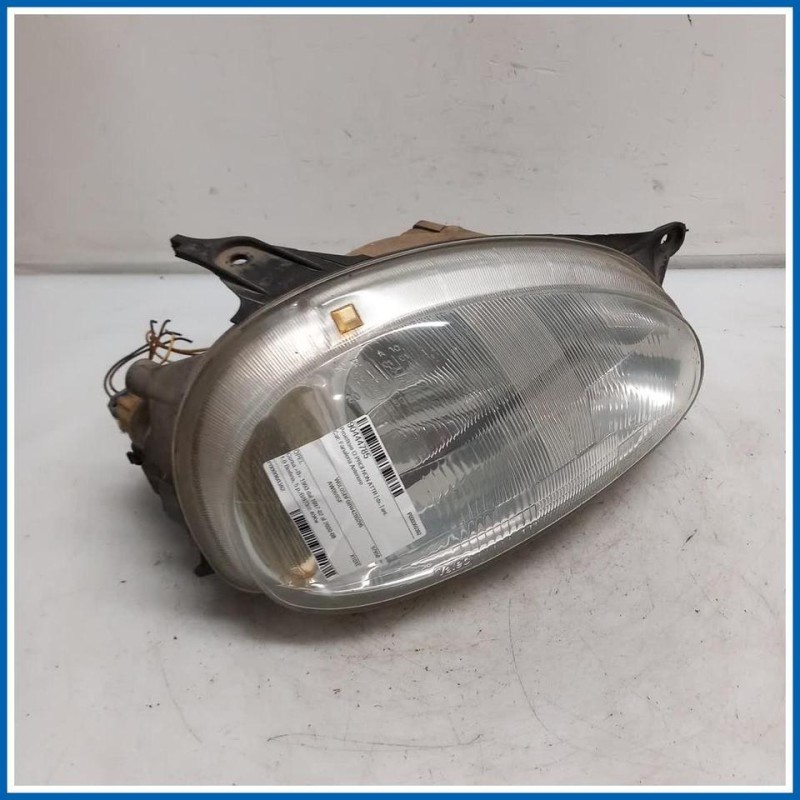 Proiettore O:PROI NON ATTR | dx. | ant. OPEL Corsa B