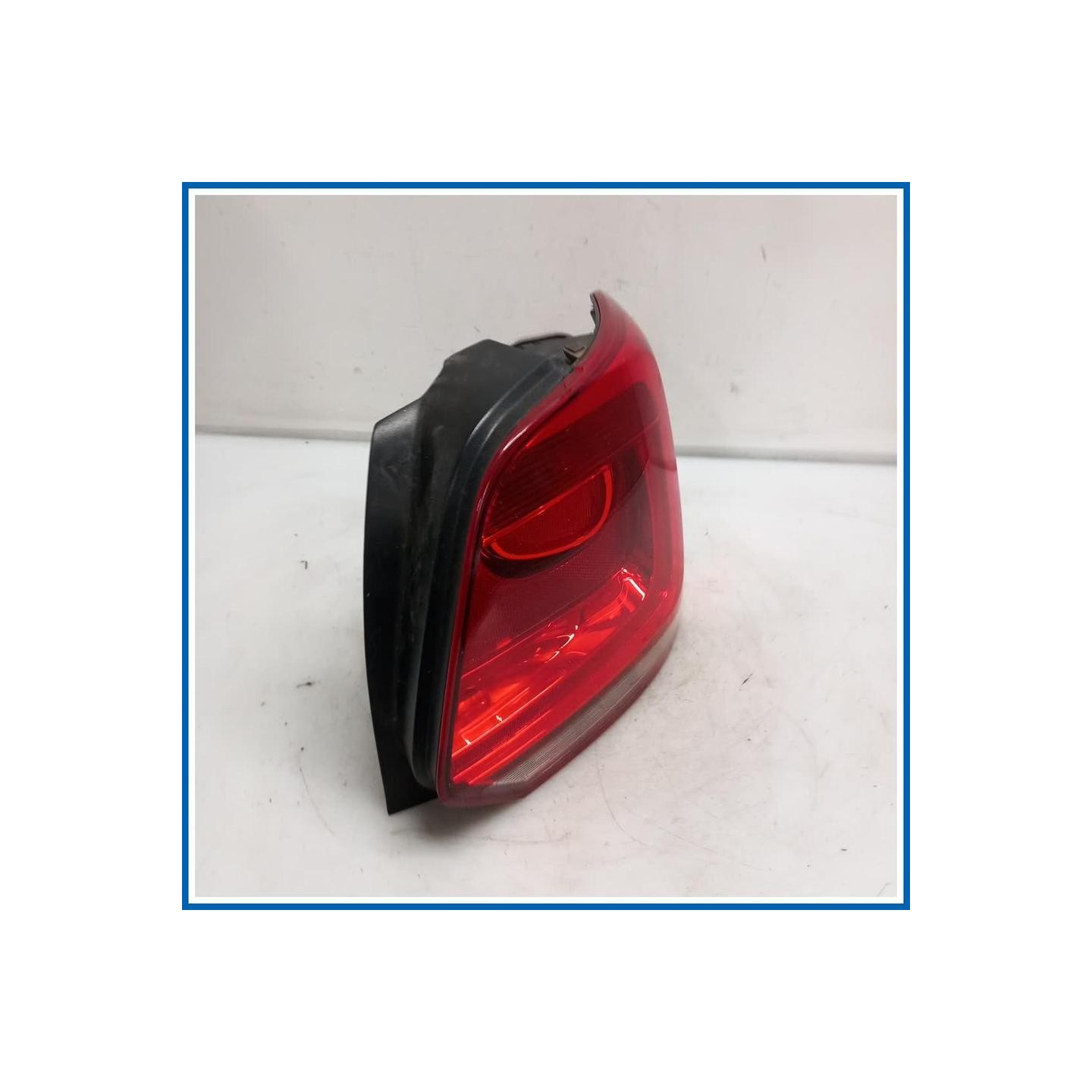 Fanale . | dx. | post. VOLKSWAGEN Polo VI