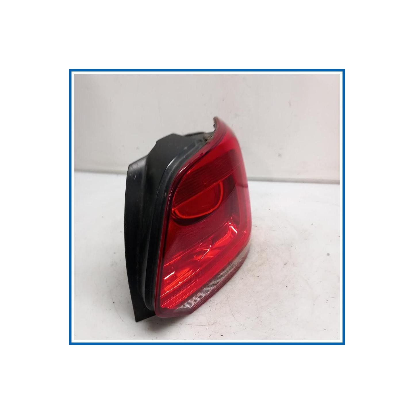 Fanale . | dx. | post. VOLKSWAGEN Polo VI
