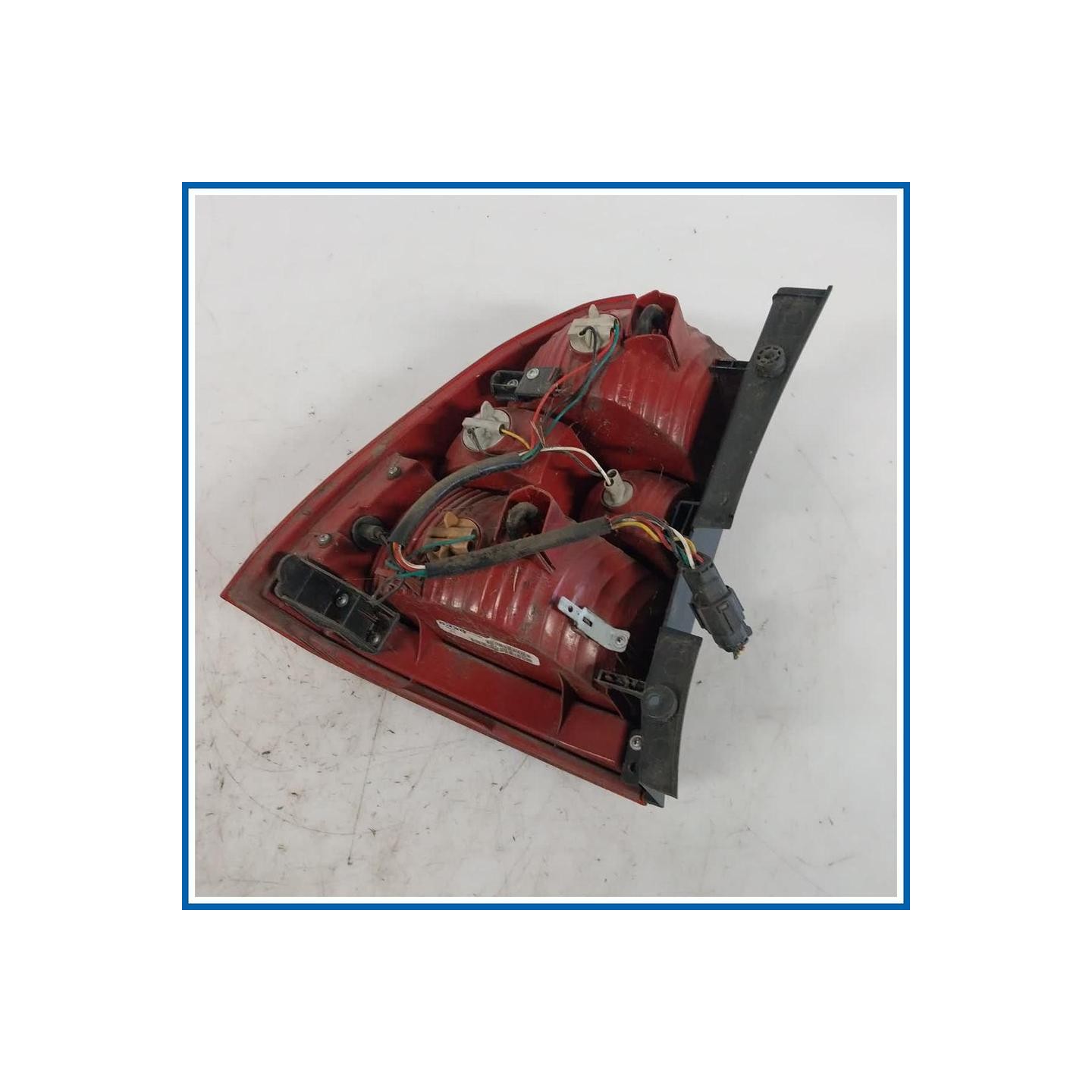 Fanale LAMP ASSY-REAR COMBINATION,RH | dx. | post. KIA Sportage II