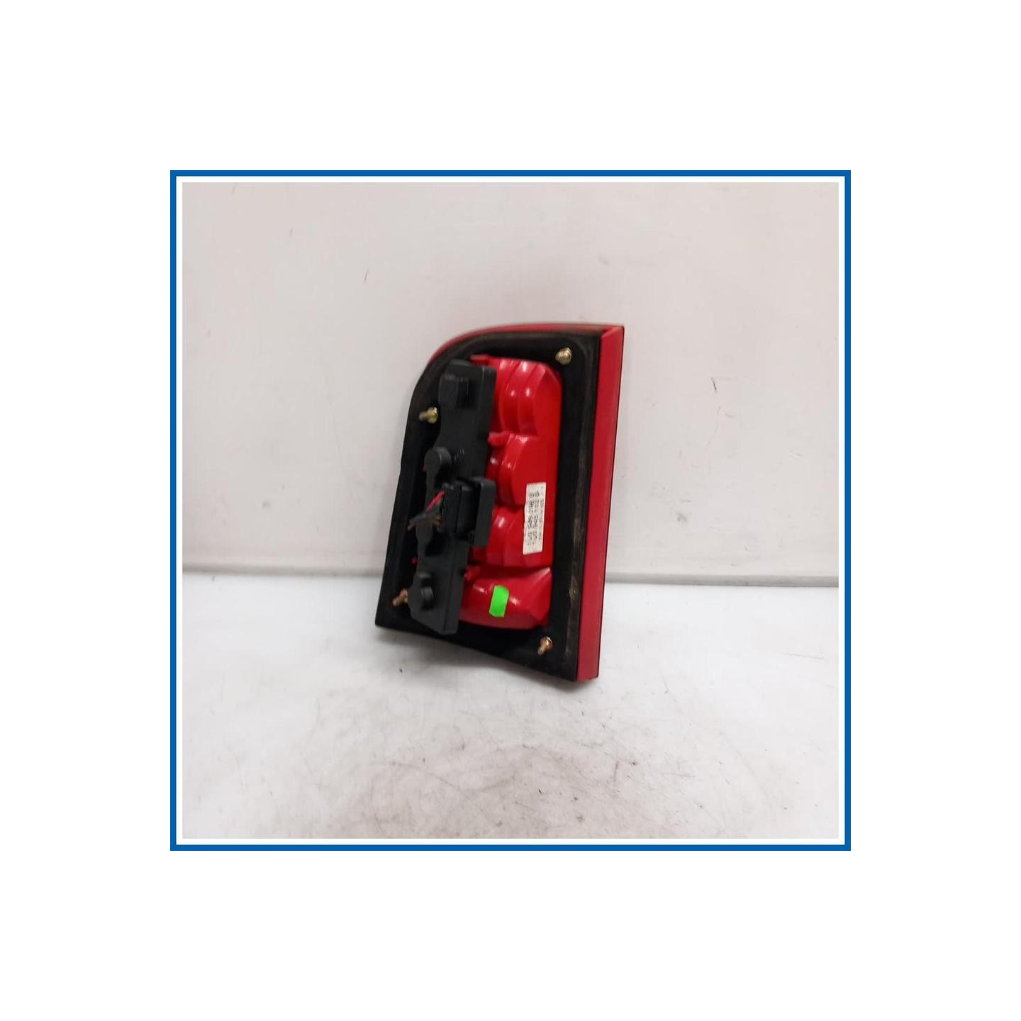 Fanale . | dx. | post. SKODA Octavia 1U5 SW