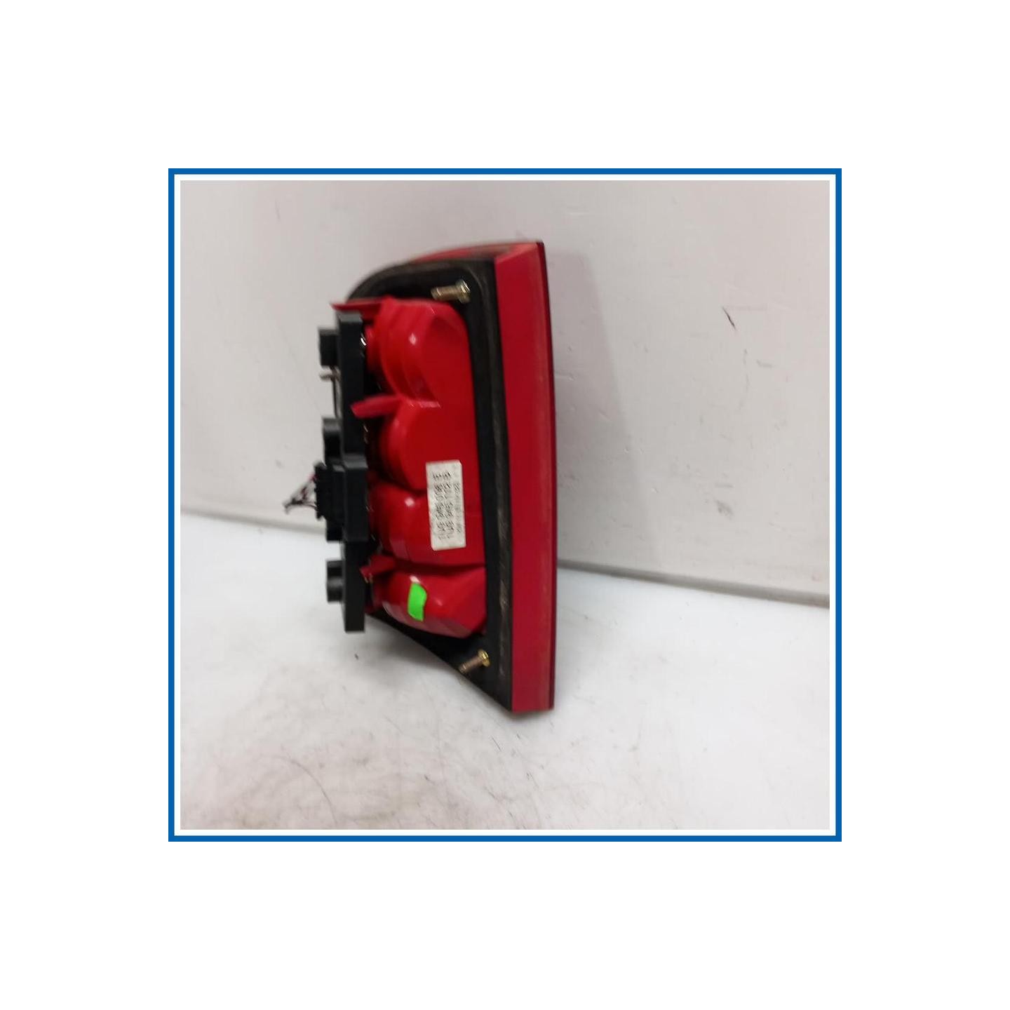 Fanale . | dx. | post. SKODA Octavia 1U5 SW