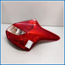 Fanale Lamp Assy - Rear; Stop And Flasher | dx. | post. FORD Focus IV
