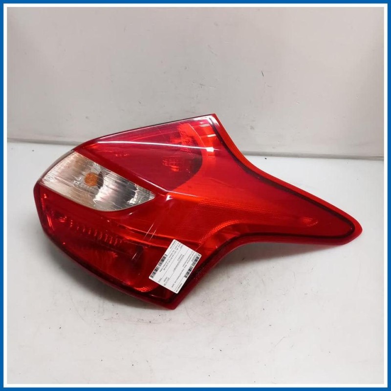 Fanale Lamp Assy - Rear; Stop And Flasher | dx. | post. FORD Focus IV