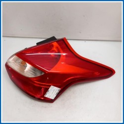 Fanale Lamp Assy - Rear; Stop And Flasher | dx. | post. FORD Focus IV