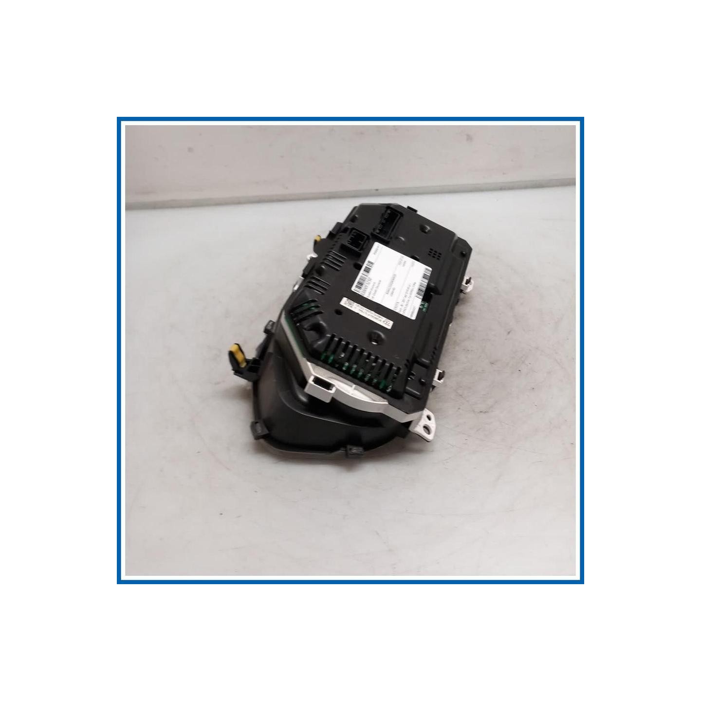 Quadro strumenti . TOYOTA Yaris IV