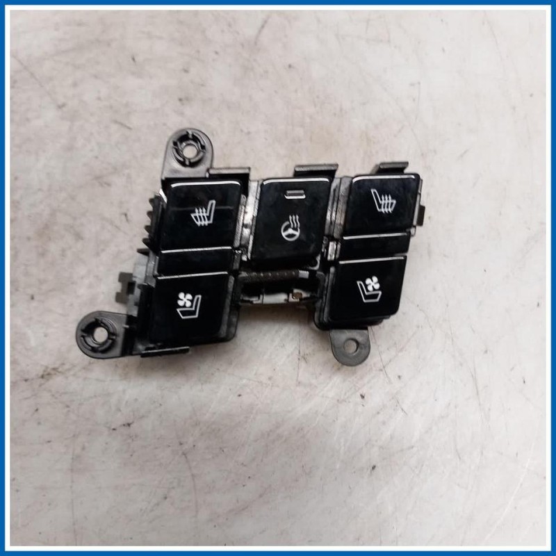 SWITCH ASSY-DRV'S SEAT WARMER KIA Sportage V