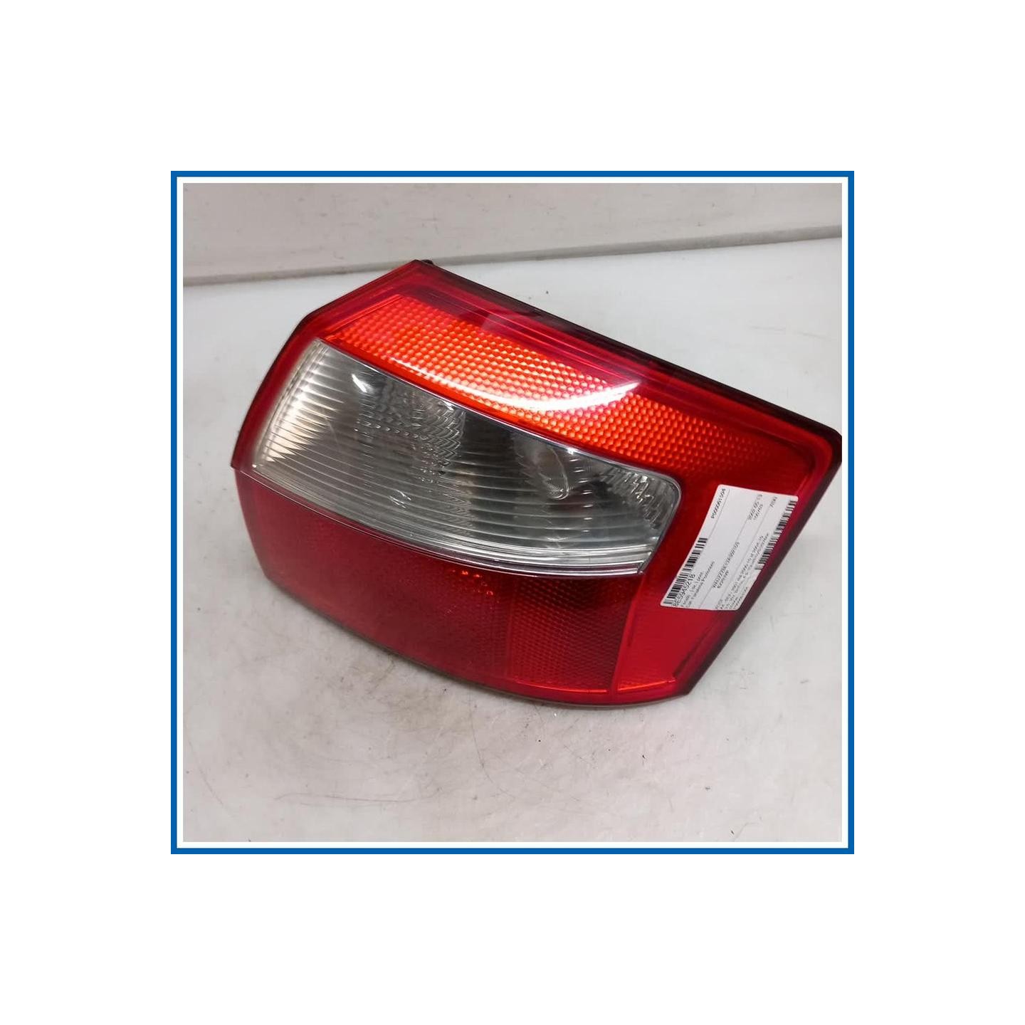 Fanale . | dx. | post. AUDI A4 8E2