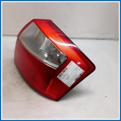 Fanale . | dx. | post. AUDI A4 8E2