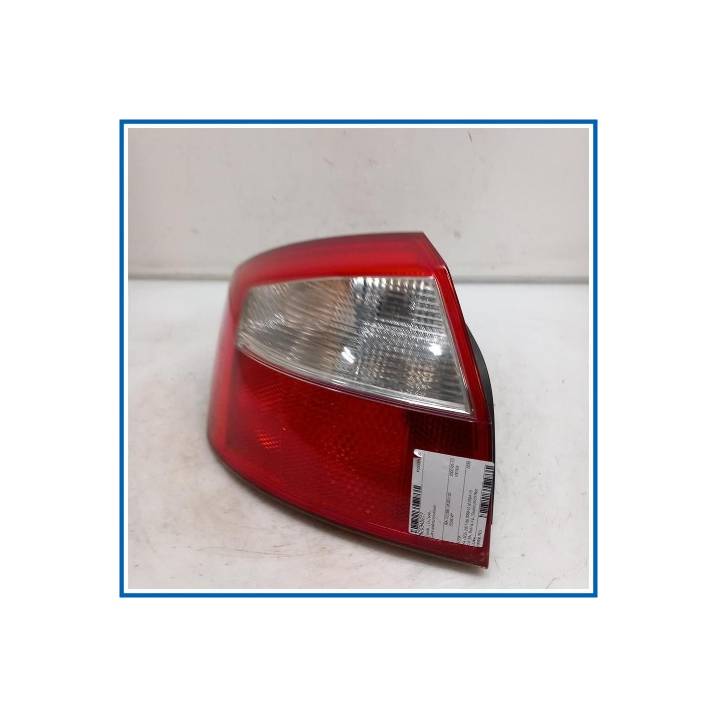 Fanale . | sx. | post. AUDI A4 8E2