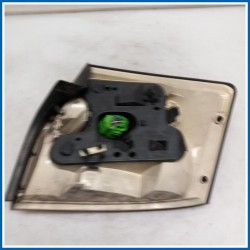 Fanale . | sx. | post. AUDI A4 8E2