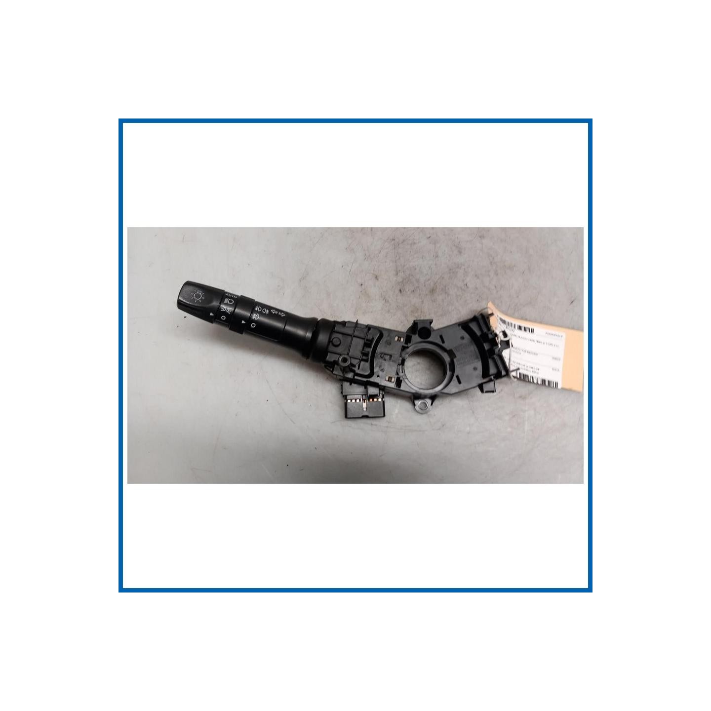Devioguida luci SWITCH ASSY-LIGHTING & T/SIG | sx. KIA Picanto III