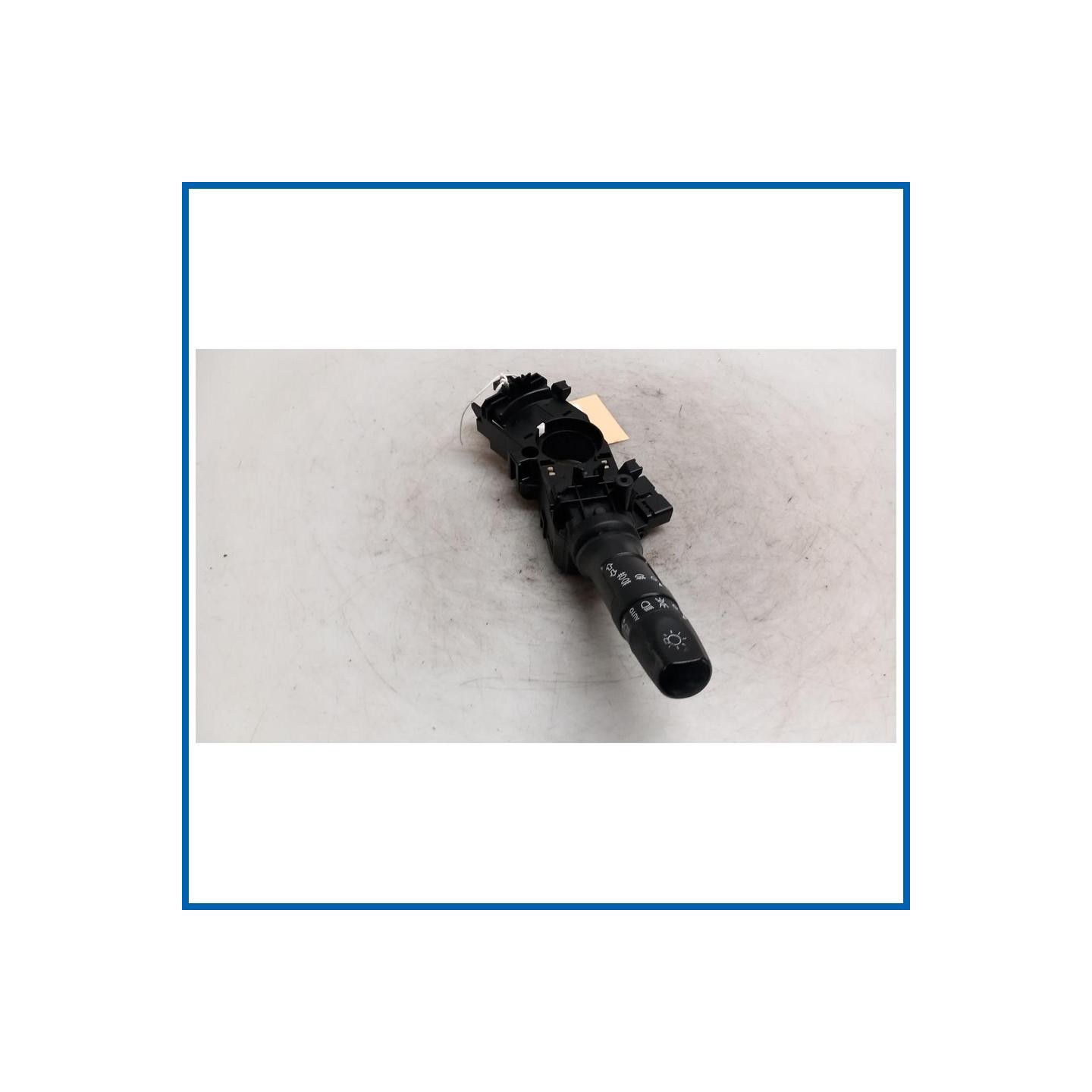 Devioguida luci SWITCH ASSY-LIGHTING & T/SIG | sx. KIA Picanto III