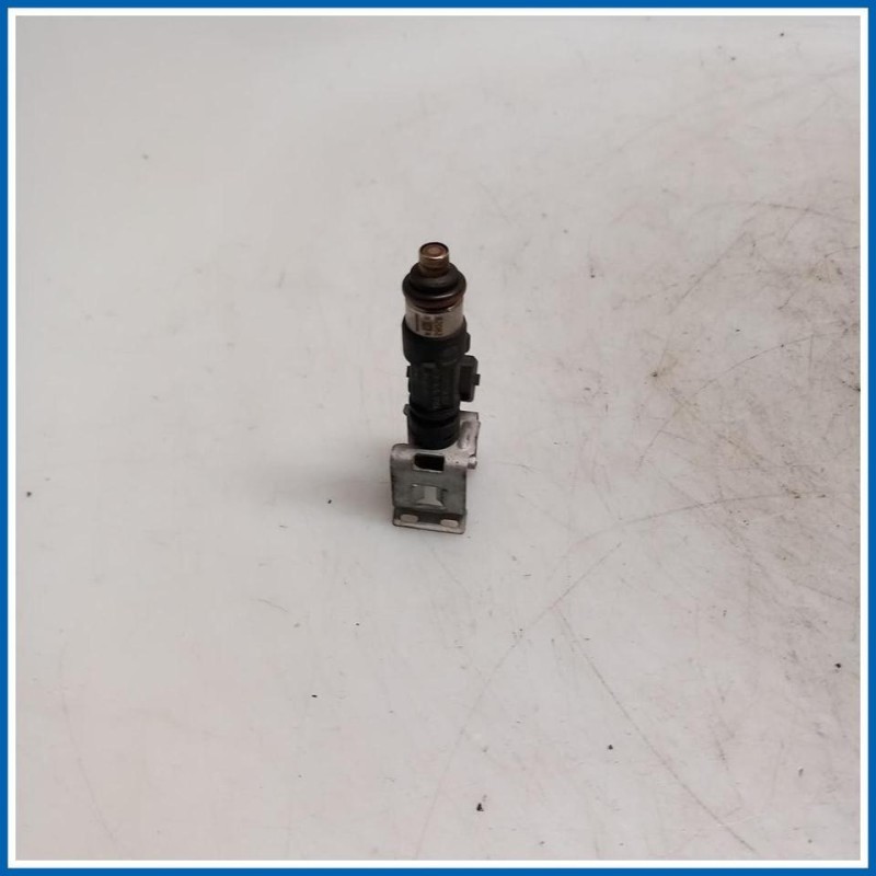 Iniettore INJECTOR ASSY FORD Fiesta VI