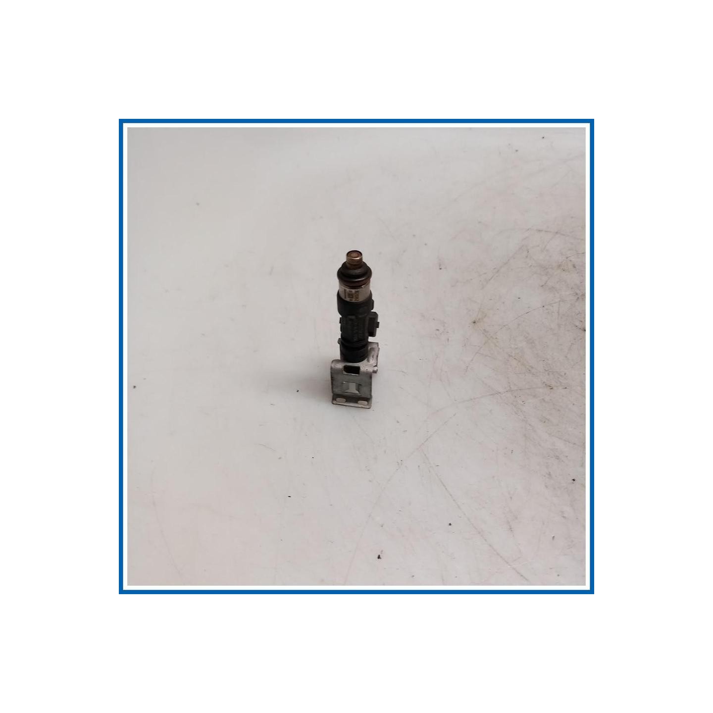 Iniettore INJECTOR ASSY FORD Fiesta VI