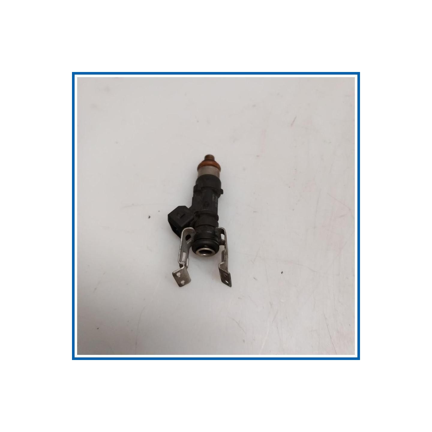 Iniettore INJECTOR ASSY FORD Fiesta VI