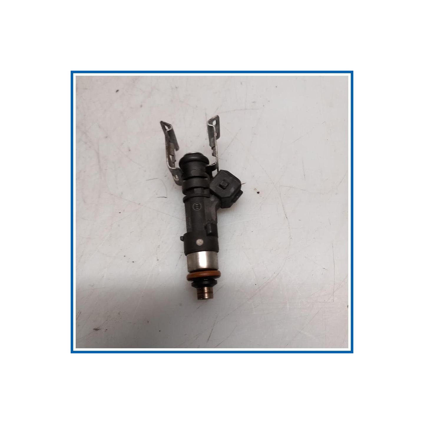 Iniettore INJECTOR ASSY FORD Fiesta VI