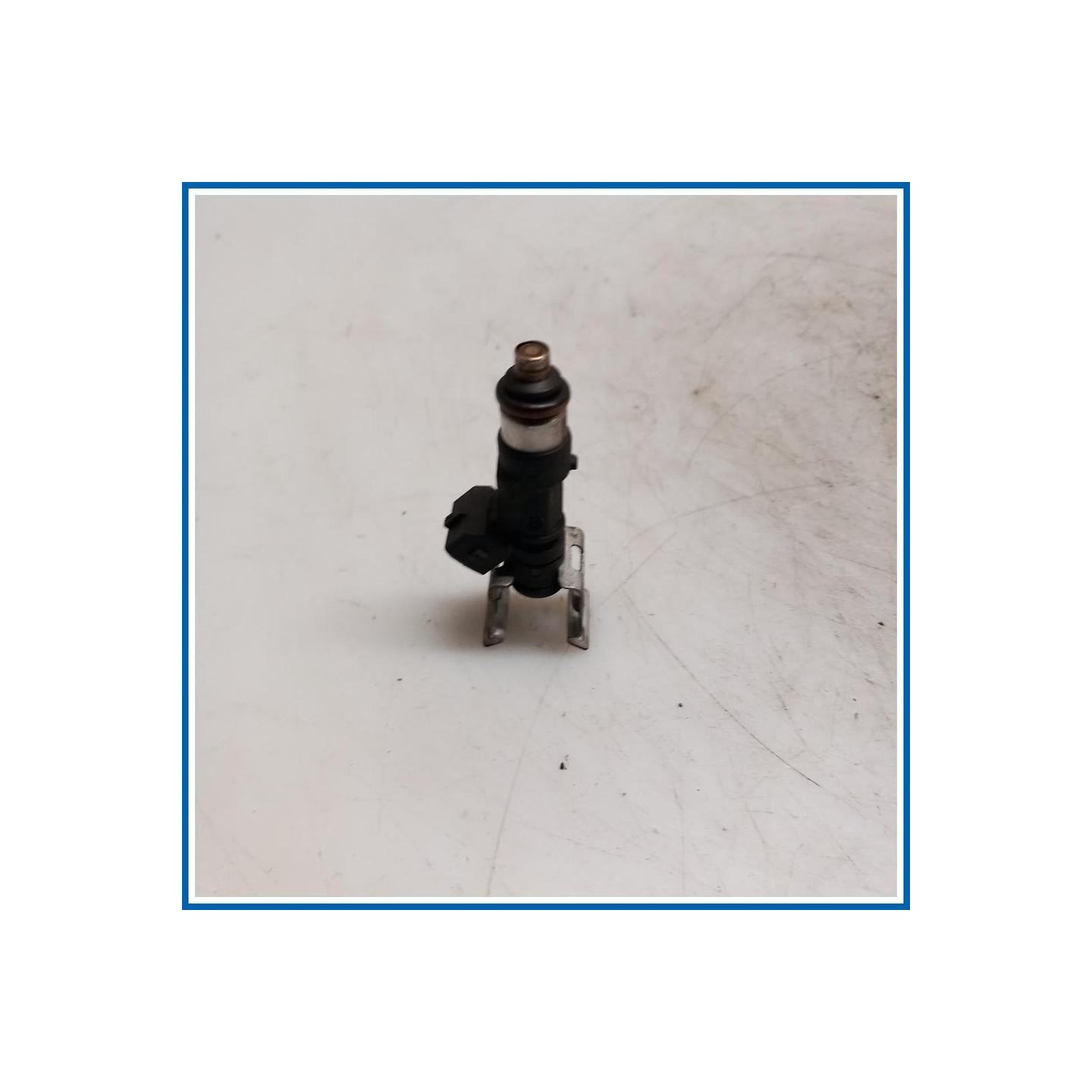 Iniettore INJECTOR ASSY FORD Fiesta VI