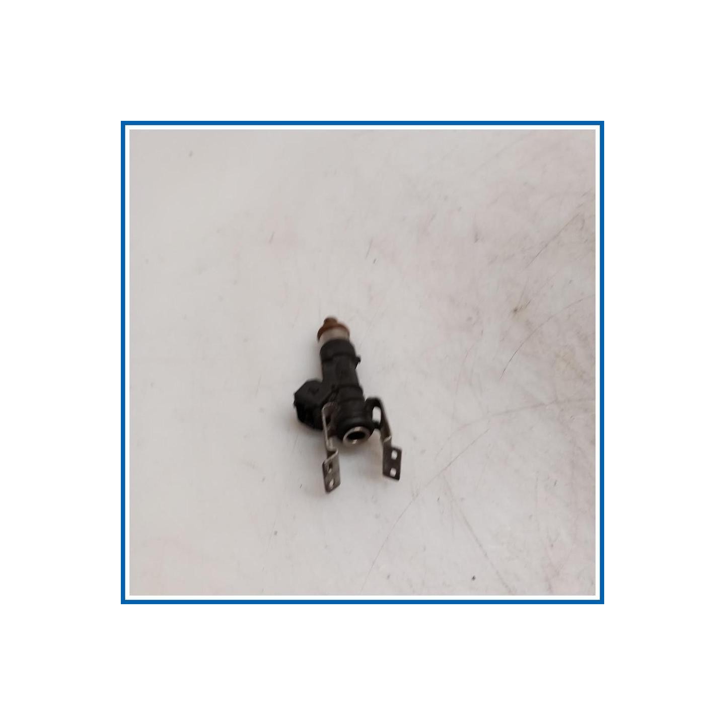 Iniettore INJECTOR ASSY FORD Fiesta VI