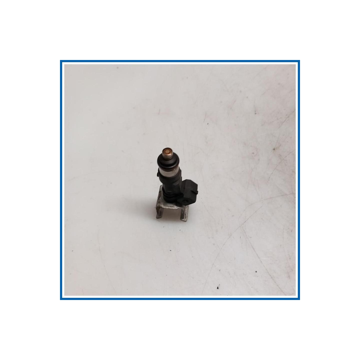 Iniettore INJECTOR ASSY FORD Fiesta VI