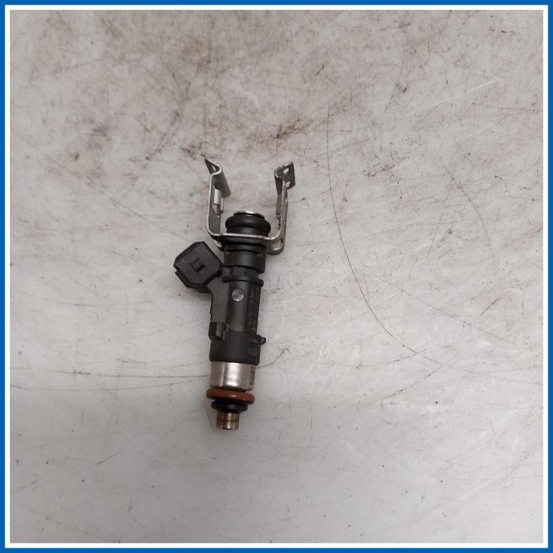 Iniettore INJECTOR ASSY FORD Fiesta VI
