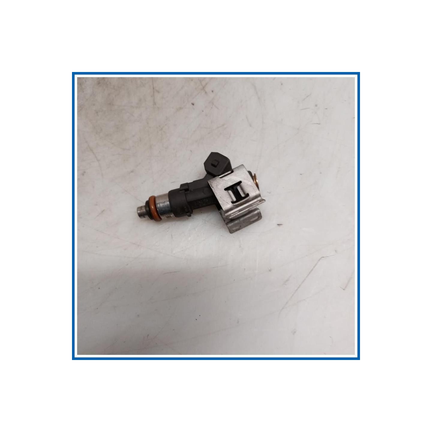 Iniettore INJECTOR ASSY FORD Fiesta VI