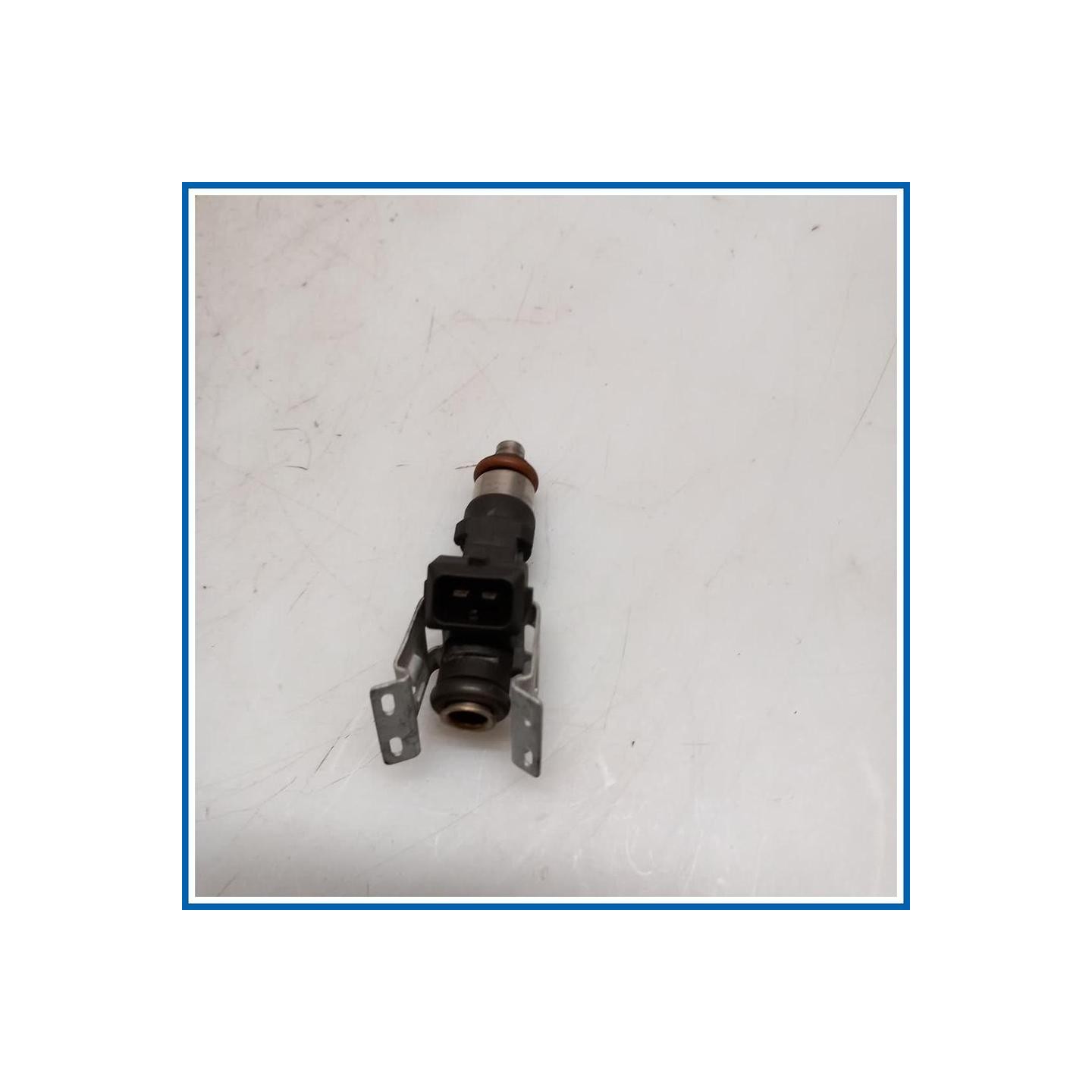Iniettore INJECTOR ASSY FORD Fiesta VI