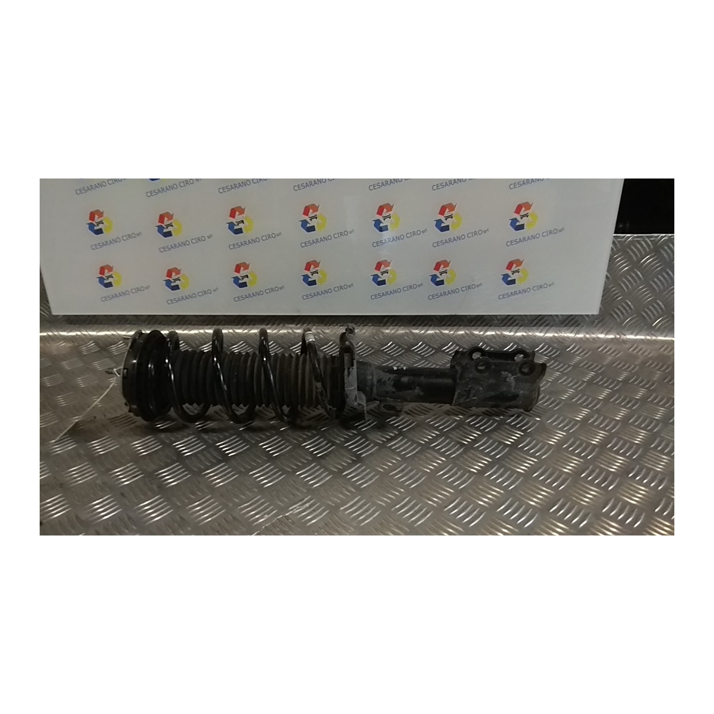 AMMORTIZZATORE ANT. DX. 040 FORD FIESTA (CE1) (04/17-) XYJC 2368594