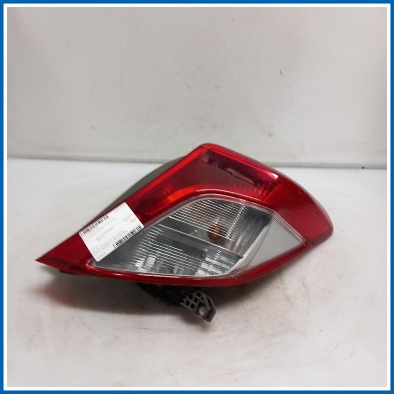 Fanale PLASTICA POST. DX | dx. | post. TOYOTA Yaris IV
