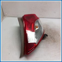 Fanale PLASTICA POST. DX | dx. | post. TOYOTA Yaris IV