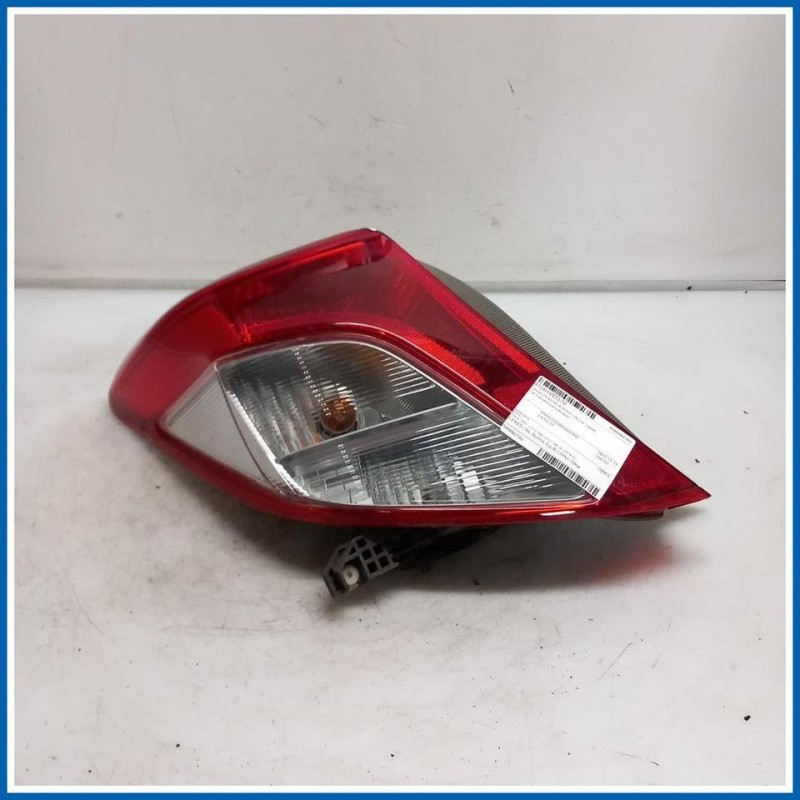 Fanale PLASTICA POST.SX | sx. | post. TOYOTA Yaris IV